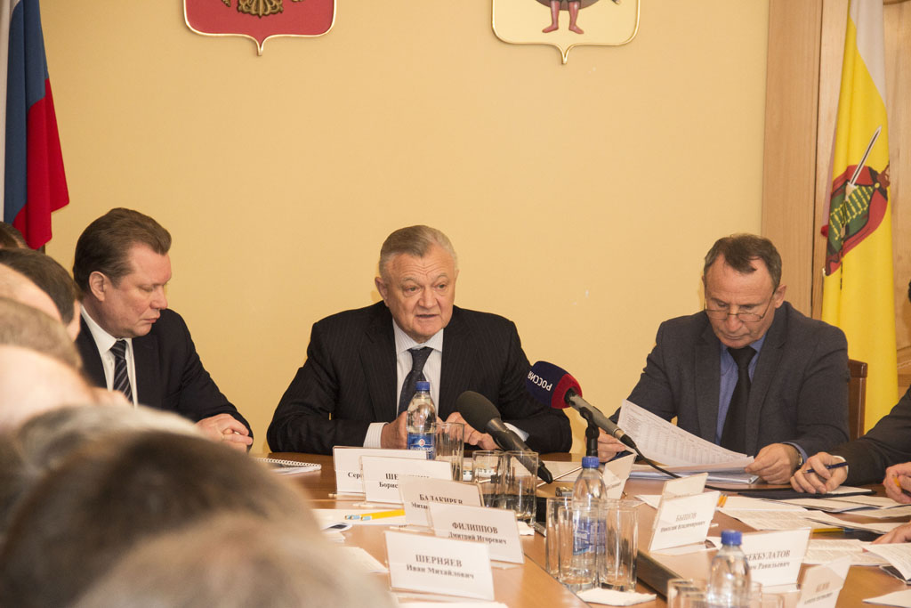 Губернатор Олег Ковалев провел совещание по развитию молочного животноводства в Рязанской области