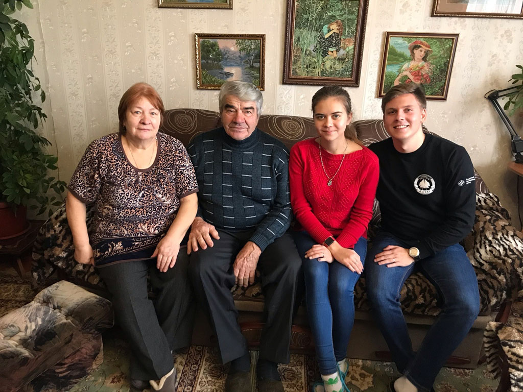 В преддверии Нового года активисты РССМ побывали в гостях у ветеранов аграрной отрасли Рязанской области