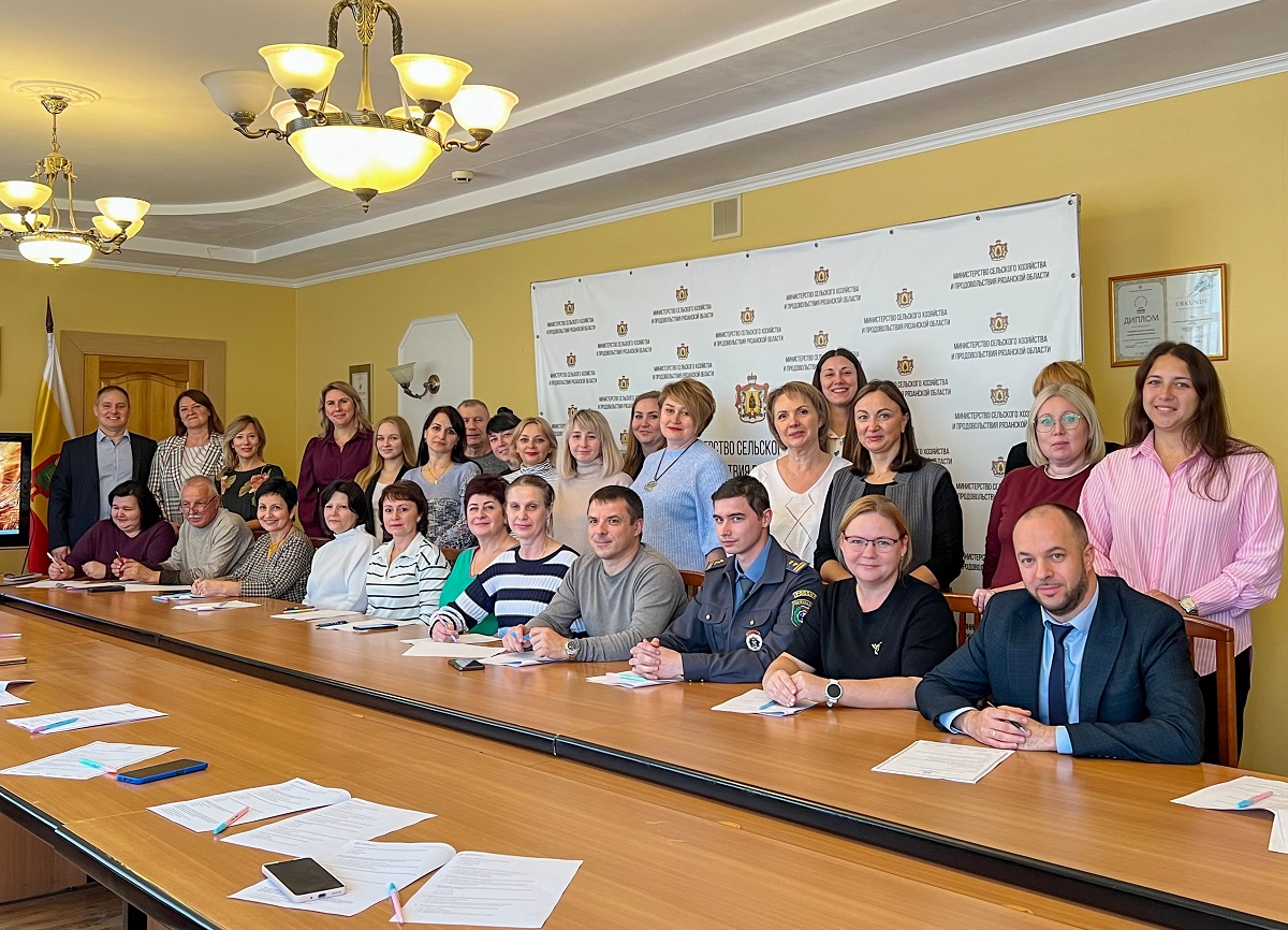 Всероссийский агродиктант стартовал в Агроуниверситете, региональном минсельхозе и агропредприятиях