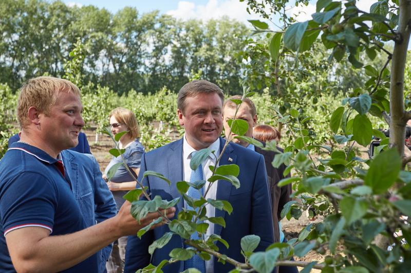 Глава региона Николай Любимов провел совещание с руководителями предприятий агропромышленного комплекса области