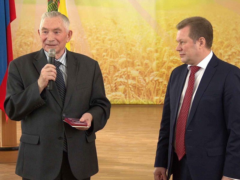 Более полувека на службе аграрной отрасли: сегодня отмечает юбилей один из самых уважаемых руководителей АПК Рязанской области