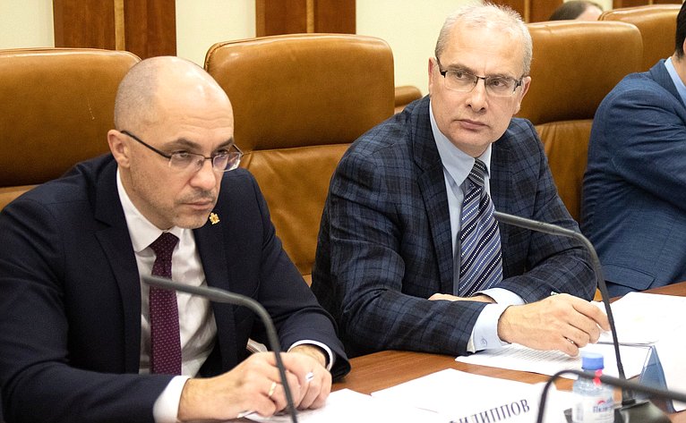В Совете Федерации обсудили, как законодательно обеспечить создание и функционирование агробиотехнопарков В Совете Федерации обсудили, как законодательно обеспечить создание и функционирование агробиотехнопарков