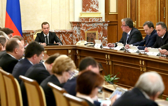 Сегодня на заседании Правительства РФ обсуждают предстоящие весенние полевые работы