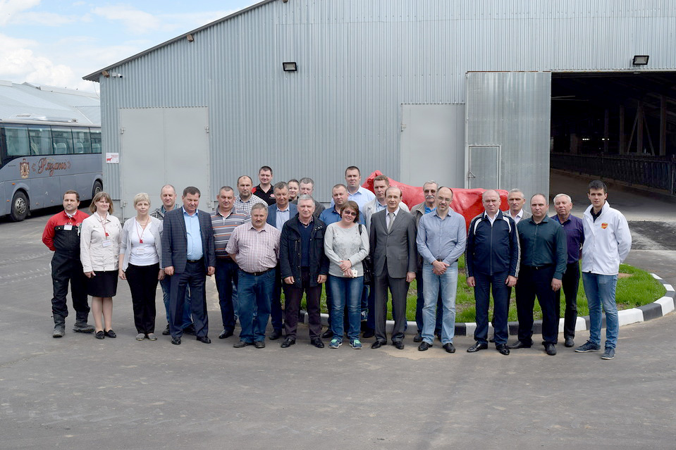 Рязанская делегация ознакомилась с опытом создания и эффективного функционирования роботизированных молочных комплексов Lely в России
