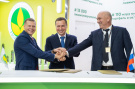 Компания «Старожиловоагроснаб» на выставке «Агросалон» подписала соглашение по расширению парка машинно-технологической компании