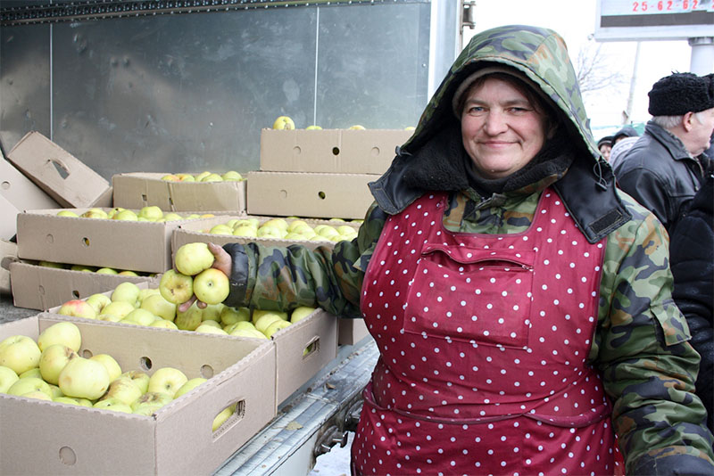 На ярмарках выходного дня в Рязани свою продукцию представили 160 товаропроизводителей