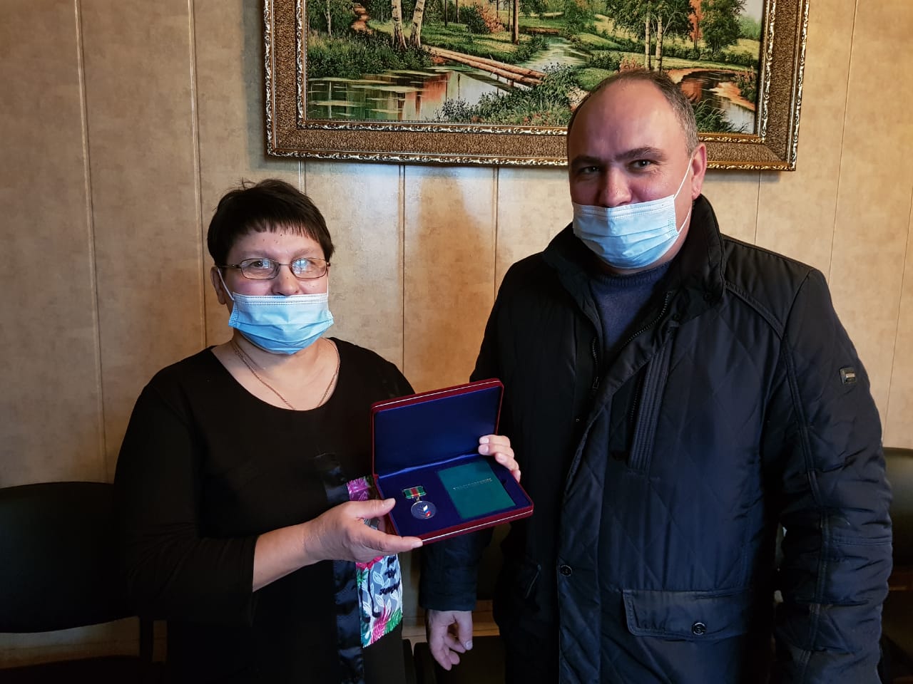 Борис Шемякин вручил ведомственные награды в Спасском районе