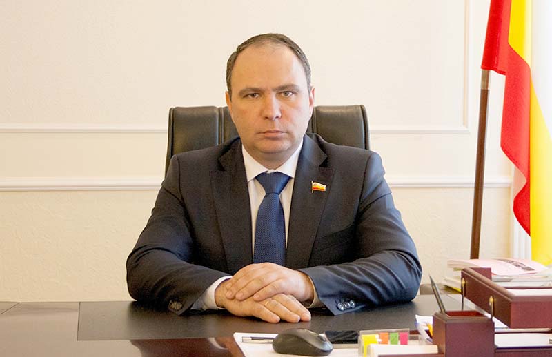 Поздравление министра сельского хозяйства и продовольствия Рязанской области Бориса Шемякина с Днем работника сельского хозяйства и перерабатывающей промышленности Поздравление министра сельского хозяйства и продовольствия Рязанской области Бориса Шемякина с Днем работника сельского хозяйства и перерабатывающей промышленности