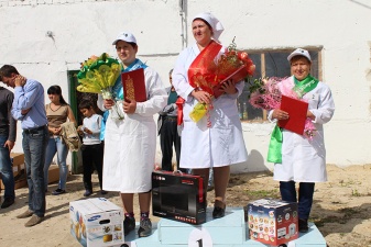 Лучшей дояркой Рязанской области стала Светлана Владимирская из Пронского района