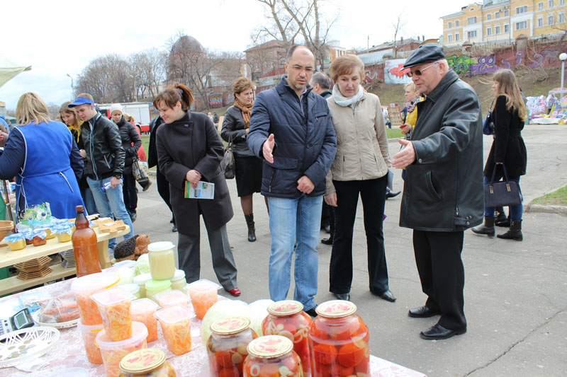 Учащиеся Рязанской области представили на ярмарке «Золотые руки» широкий ассортимент сельхозпродукции и посадочного материала