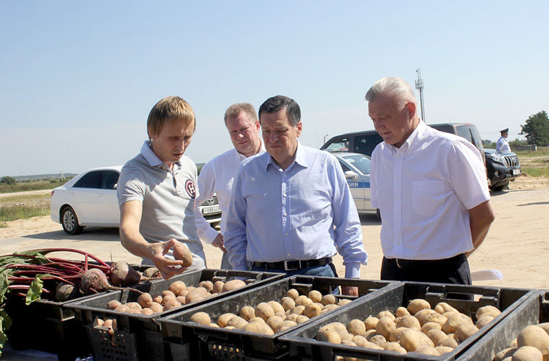 Губернатор Рязанской области Олег Ковалев побывал в ряде агрохозяйств Спасского района