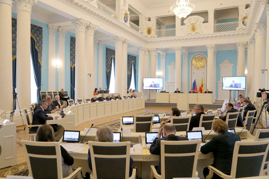 В Рязанской областной Думе обсудили вопросы развития агропромышленного комплекса В Рязанской областной Думе обсудили вопросы развития агропромышленного комплекса