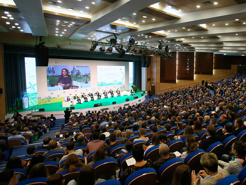 8-9 ноября в Доме правительства Московской области проходит IV Международный агропромышленный молочный форум