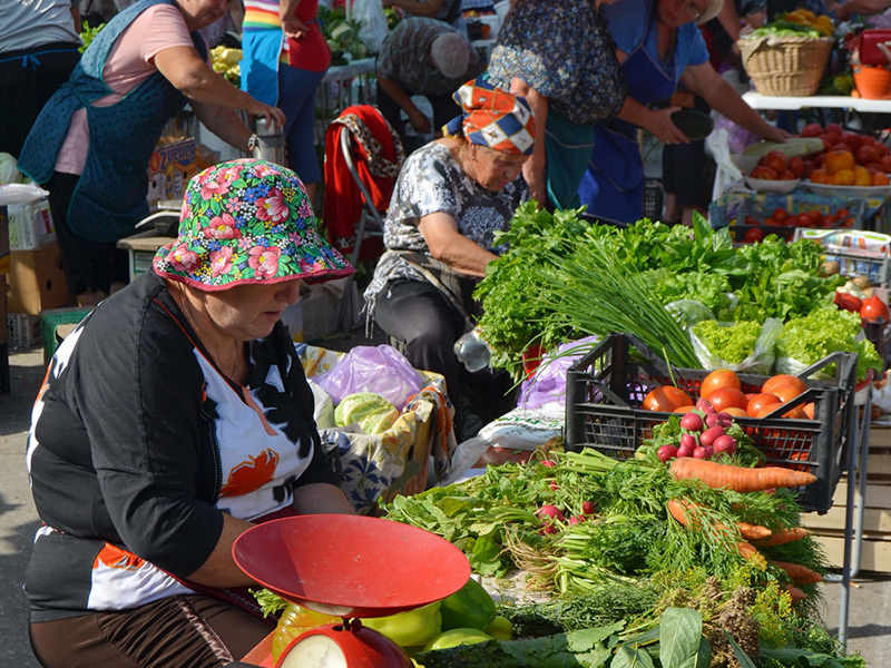 На рязанских ярмарках выходного дня широко представлена продукция местных предприятий и фермеров