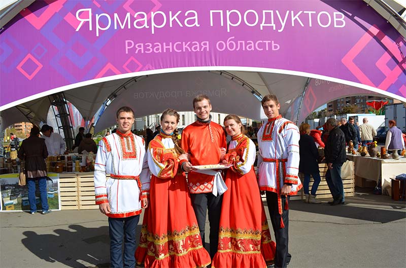 Рязанские производители принимают участие в ярмарочной торговле на фестивале «Московская осень. Москва - столица урожая»