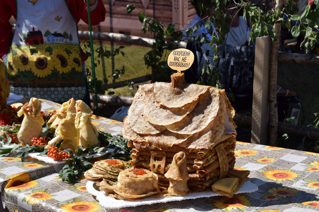 Р”РѕРјРёРє РёР· Р±Р»РёРЅС‡РёРєРѕРІ