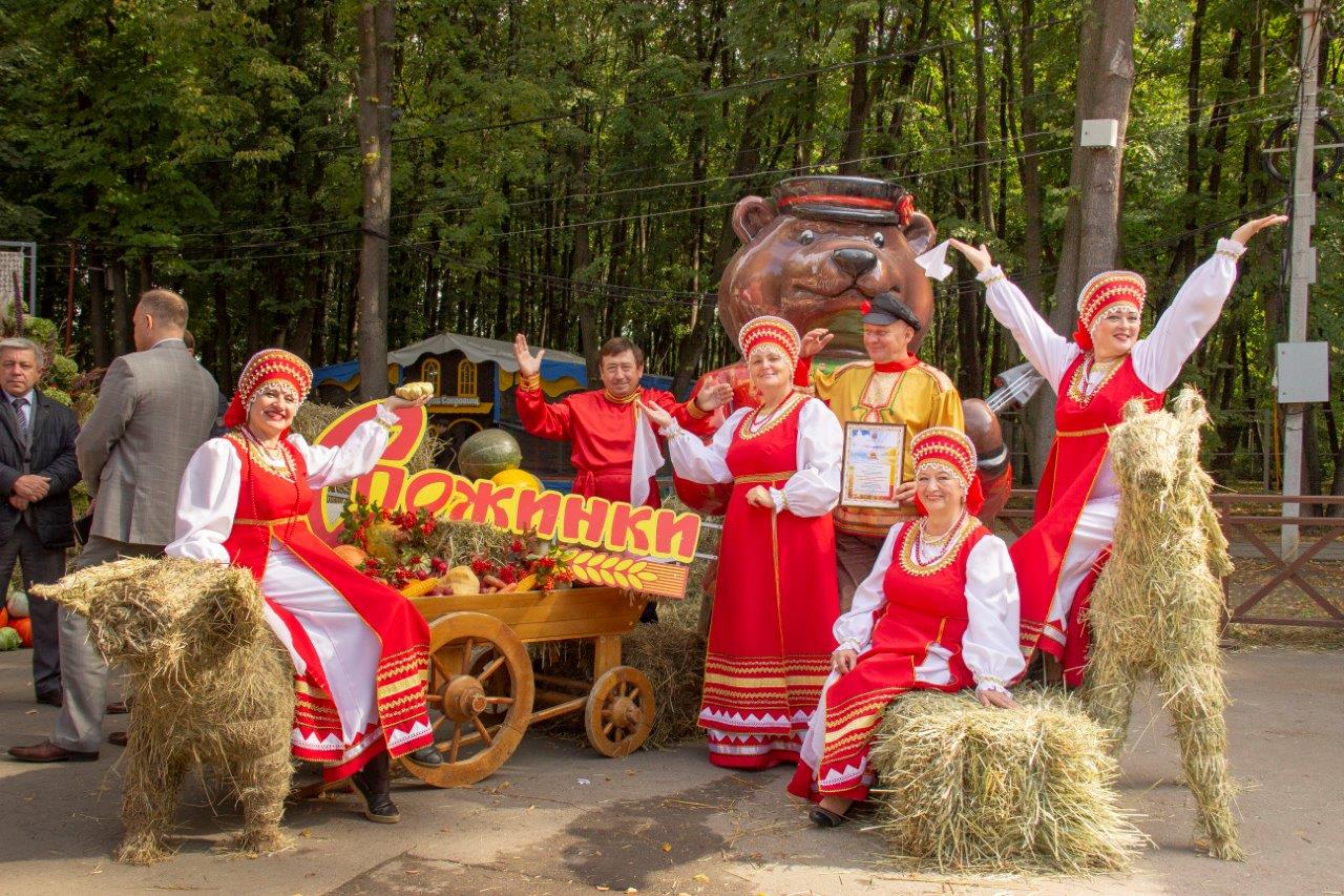 В Рязанской области проходит региональный фестиваль «Праздник урожая «Спожинки» В Рязанской области проходит региональный фестиваль «Праздник урожая «Спожинки»