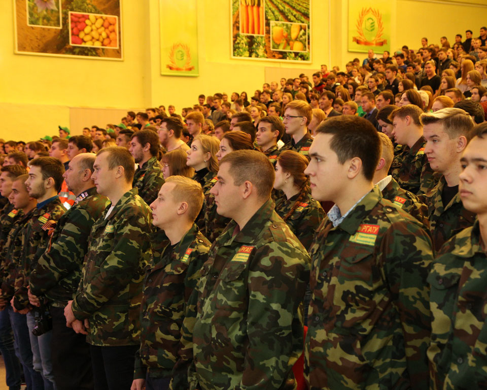 В Рязанской области наградили лучших бойцов сельскохозяйственных отрядов